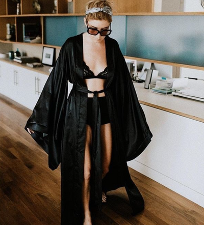 Fashion Nightwear One-piece Satin Bridesmaid Bathrobe Black MUST HAVE