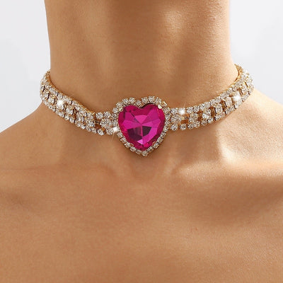 Collana pietre girocollo con cuore centrale MUST HAVE